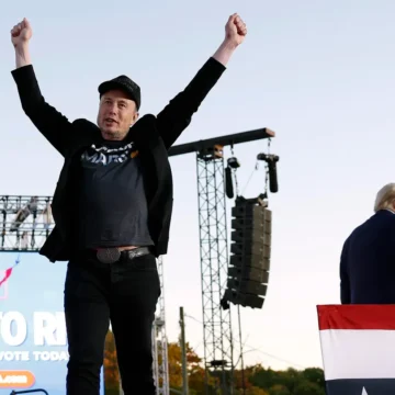 0x0 DOJ Reportedly Warns Elon Musk His $1 Million Voter Giveaways May Be Illegal