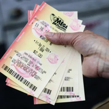 20241227-mega-millions-sj-431p-a4fc30.jpg Mega Millions jackpot grows to $1.22 billion ahead of Friday night drawing