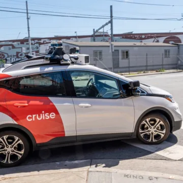 GM’s Cruise robotaxi business is latest growth initiative to falter