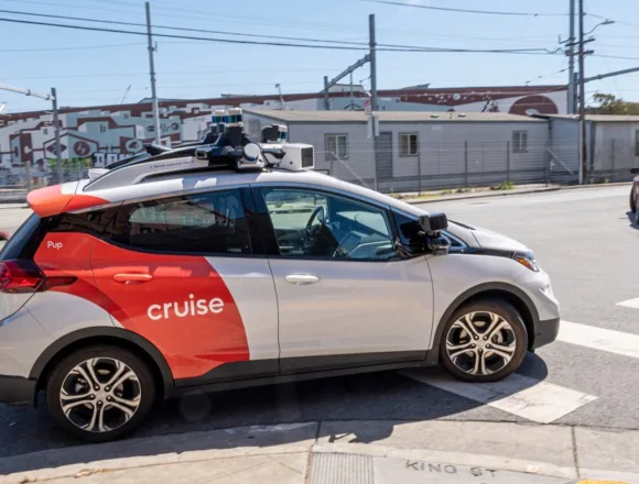 GM’s Cruise robotaxi business is latest growth initiative to falter