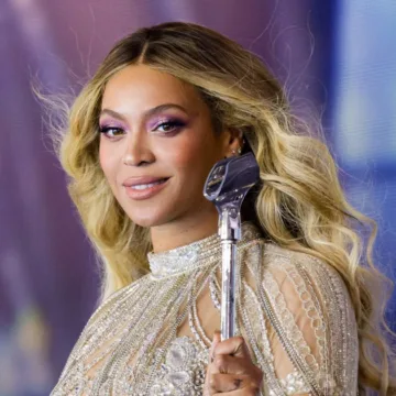 231201-beyonce-al-1035-b3fab9.jpg Beyoncé performs ‘Cowboy Carter’ hits during Christmas NFL Halftime Show on Netflix