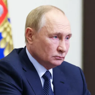 241120-putin-mb-0750-9bda17.jpg Russian man arrested for allegedly running LGBTQ travel agency found dead in custody