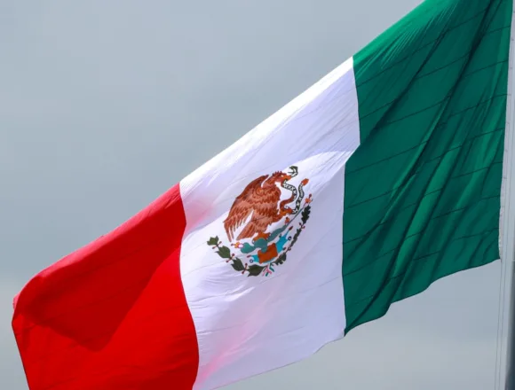 American couple shot and killed while on vacation in Mexico, authorities say