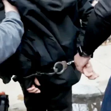 241219-ice-massachusetts-mb-1131-f04f10.jpg Inside the ‘targeted operations’ ICE agents carry out against undocumented immigrants