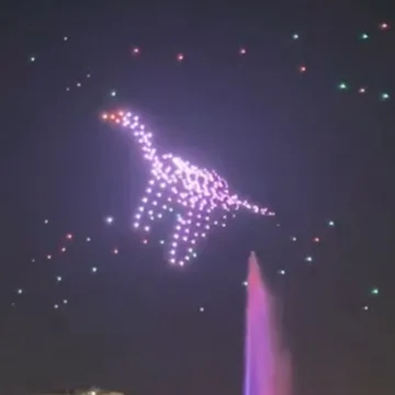 Falling drone seriously injures boy during Florida holiday show, his mother says