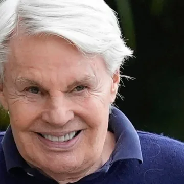 241224-michael-jeffries-ew-105p-71fce8.jpg Former Abercrombie & Fitch CEO, who is charged with sex trafficking, has dementia, lawyers say