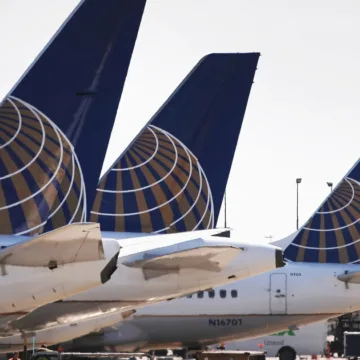 241225-united-airlines-al-1157-9eff11.jpg Body discovered in wheel well of United Airlines flight after landing in Hawaii