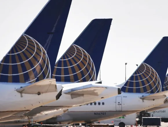 Body discovered in wheel well of United Airlines flight after landing in Hawaii