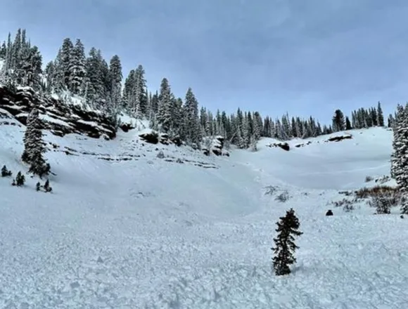 Utah man saves brother buried in avalanche