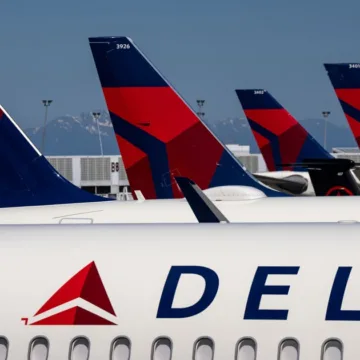 241226-Delta-Seattle-aa-419-c31f7c.jpg Person without ticket sneaks onto Delta flight from Seattle to Hawaii, is kicked off plane