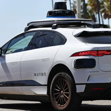 241226-Waymo-aa-1126-6486a5.jpg Waymo dominated U.S. robotaxi market in 2024, but Tesla and Amazon’s Zoox loom