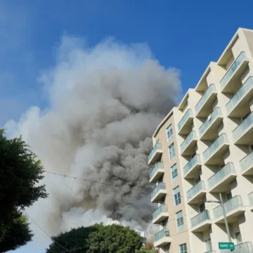 241227-morrison-hotel-fire-los-angeles-se-903p-4f45db.jpg Fire damages L.A. building featured on cover of The Doors’ ‘Morrison Hotel’ album