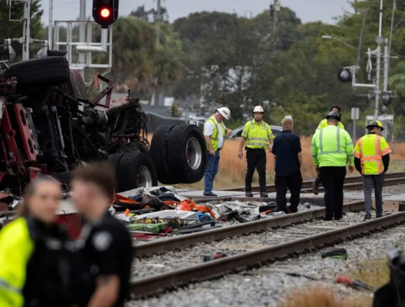 Florida police investigating train collision with fire rescue vehicle