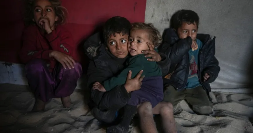 Gaza’s babies struggle to cope with plummeting temperatures