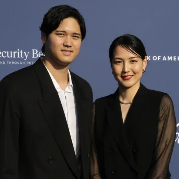 241228-shohei-and-mamiko-wm-247p-954af7.jpg Shohei Ohtani expecting a baby with wife Mamiko Tanaka