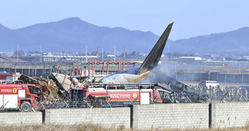 At least 28 dead after plane carrying 181 crashes at South Korean airport