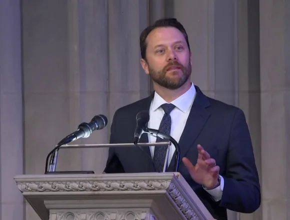 Jason Carter delivers moving tribute to his grandfather