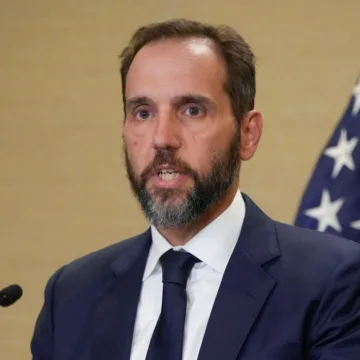 Trump tries to block Jack Smith report and inmates reject Biden commutation: Morning Rundown