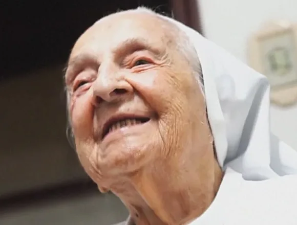A soccer-loving nun from Brazil tops list of world’s oldest living person at nearly 117
