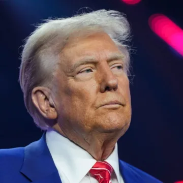 250107-donald-trump-vl-936a-32413d.jpg Trump White House to limit staff with direct access to president