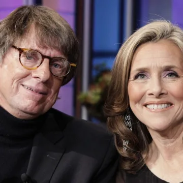 250107-meredith-vieira-richard-cohen-vl-1011a-b85c92.jpg Meredith Vieira’s husband Richard Cohen dies after living with multiple sclerosis for over 50 years