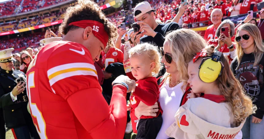 Kansas City Chiefs QB Patrick Mahomes, wife Brittany welcome third child