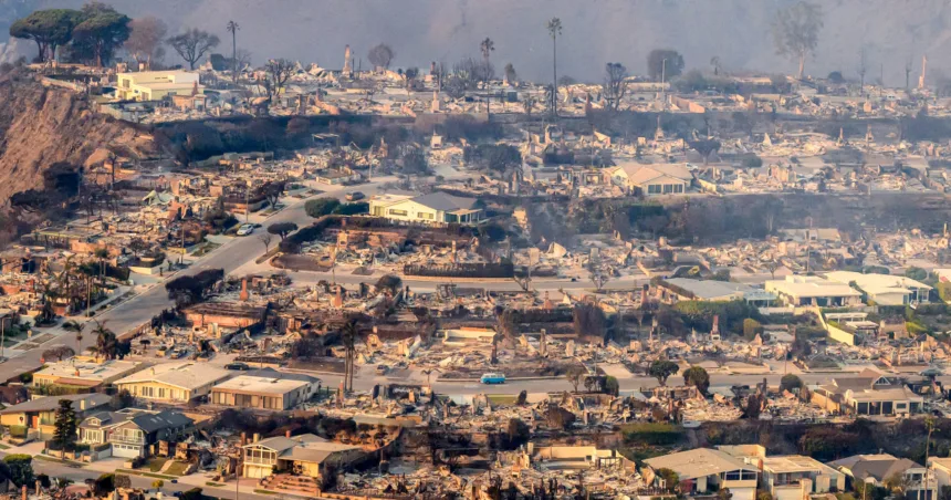 After California fires, quick rebuild could put homes at risk again