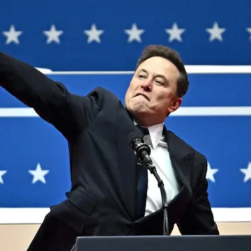 Tesla investors want Elon Musk to answer questions about ‘salute,’ role in Trump White House