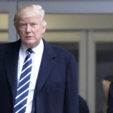 Trump’s canceling of scores of security clearances is unprecedented