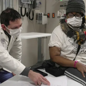 Alabama woman becomes longest living recipient of pig organ transplant