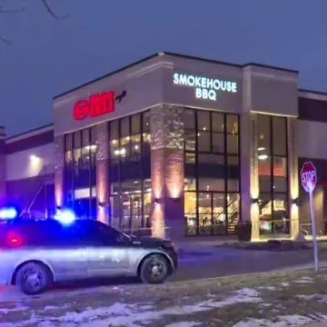 3 dead and 2 police officers wounded in Indiana supermarket shooting