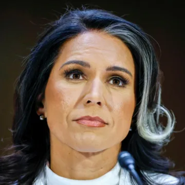 Gabbard faces tough questions over Snowden, surveillance program