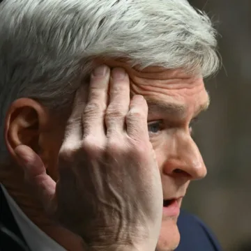 The Republican doctor who could be a hurdle to RFK Jr.’s confirmation