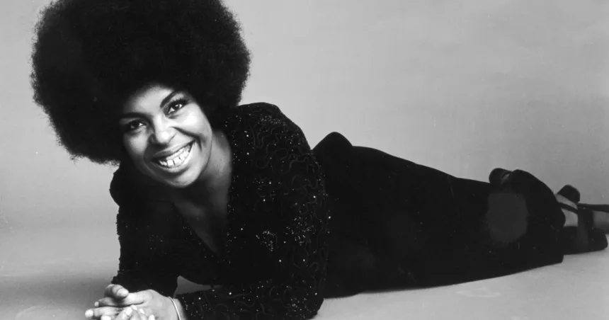 Roberta Flack, Grammy-winning singer of ‘Killing Me Softly with His Song,’ dies at 88