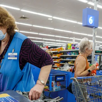 Why more retirement-age Americans keep working