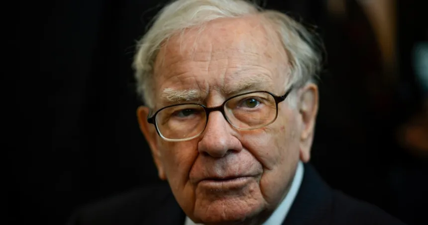 Warren Buffett amasses more cash and sells more stock, but doesn’t explain why in annual letter