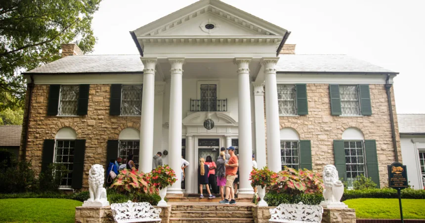 Missouri woman pleads guilty in scheme to steal Graceland