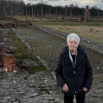 Auschwitz survivor returns to brave a harrowing past