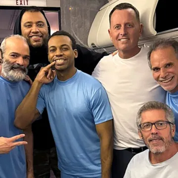 U.S. envoy leaves Venezuela with six Americans after meeting with President Nicolas Maduro