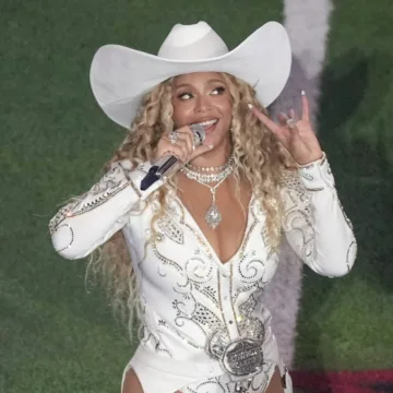 Beyoncé announces ‘Cowboy Carter’ tour ahead of Grammys night