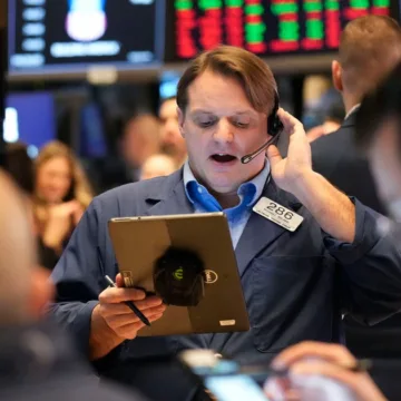 Stock market indices down after Trump tariffs on Canada, China, Mexico announced