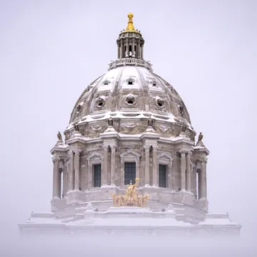 Minnesota lawmakers reach power-sharing agreement, ending weekslong stalemate