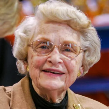 Chicago Bears owner Virginia McCaskey, the daughter of George Halas, dies at 102