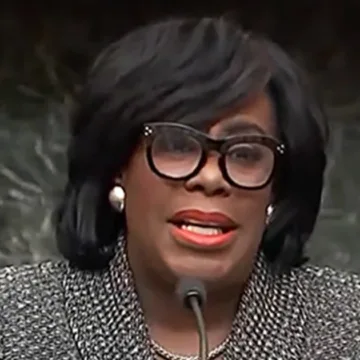 Don’t climb onto anything, Philadelphia mayor asks fans ahead of Super Bowl