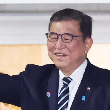 Japanese leader arrives in Washington to sell Trump on importance of Asia alliances