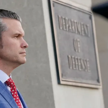 Pentagon to ban trans people from joining military, pauses gender-transition procedures