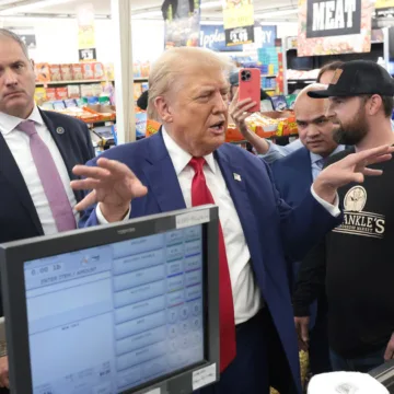 Small businesses struggle to find their footing one month into Trump 2.0