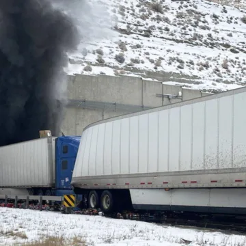 2 dead in Wyoming highway tunnel pileup that closed major east-west interstate