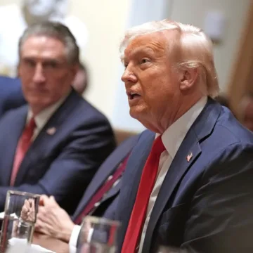 Trump and Elon Musk dominate his first Cabinet meeting