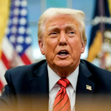 Trump to sign an executive order making English the official U.S. language